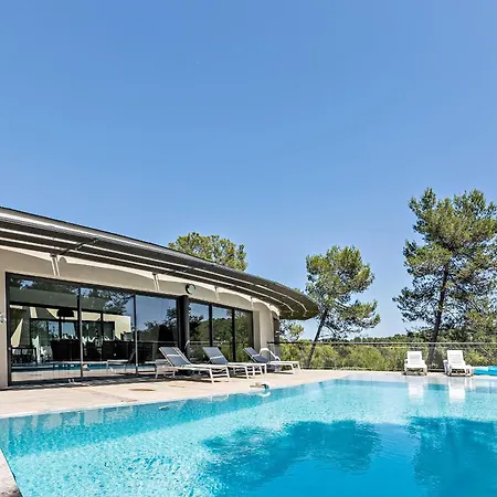 Villa Superbe Et Spacieuse Propriete Avec Piscine Et Spa